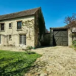 Charming House Villa Ury