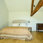 Charming House * Ury