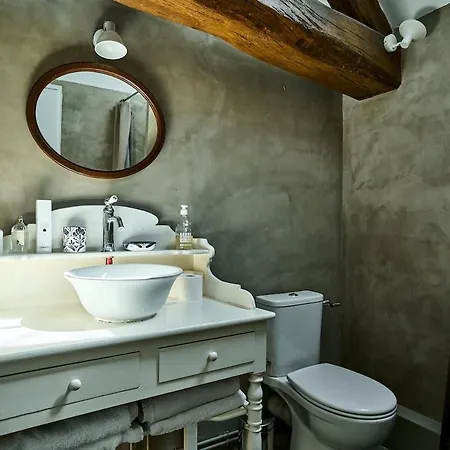 Vila Charming House Ury