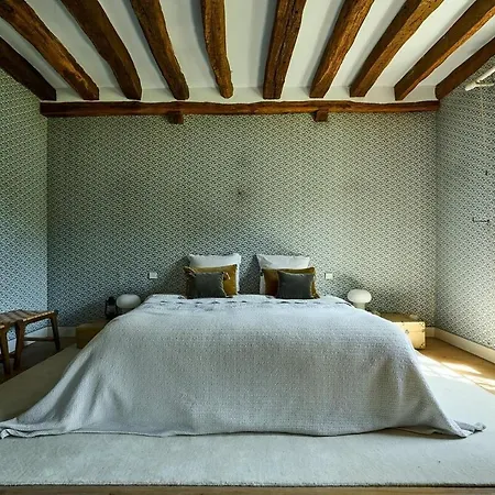 Villa Charming House Ury