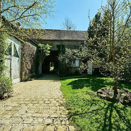 Charming House Villa Ury