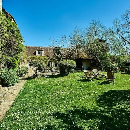 Villa Charming House