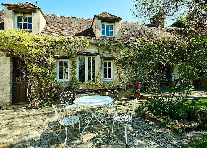 Vila Charming House Ury