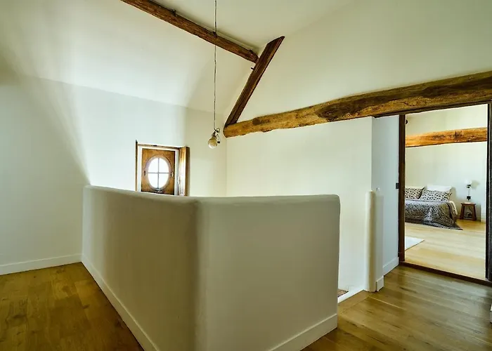 Charming House * Ury